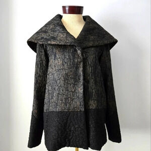 LAUREN BAGLIORE black/bronze lightweight jacket with oversized collar. Size S